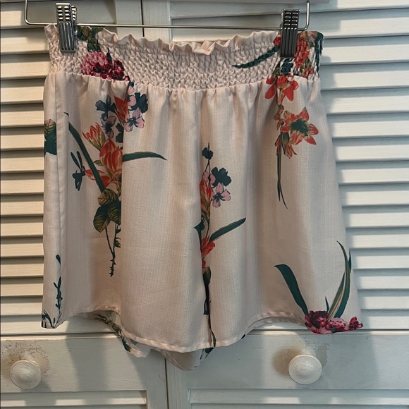 Jealous Tomato Pants - #1624+ Floral Smocked Waist Light Pink Shorts